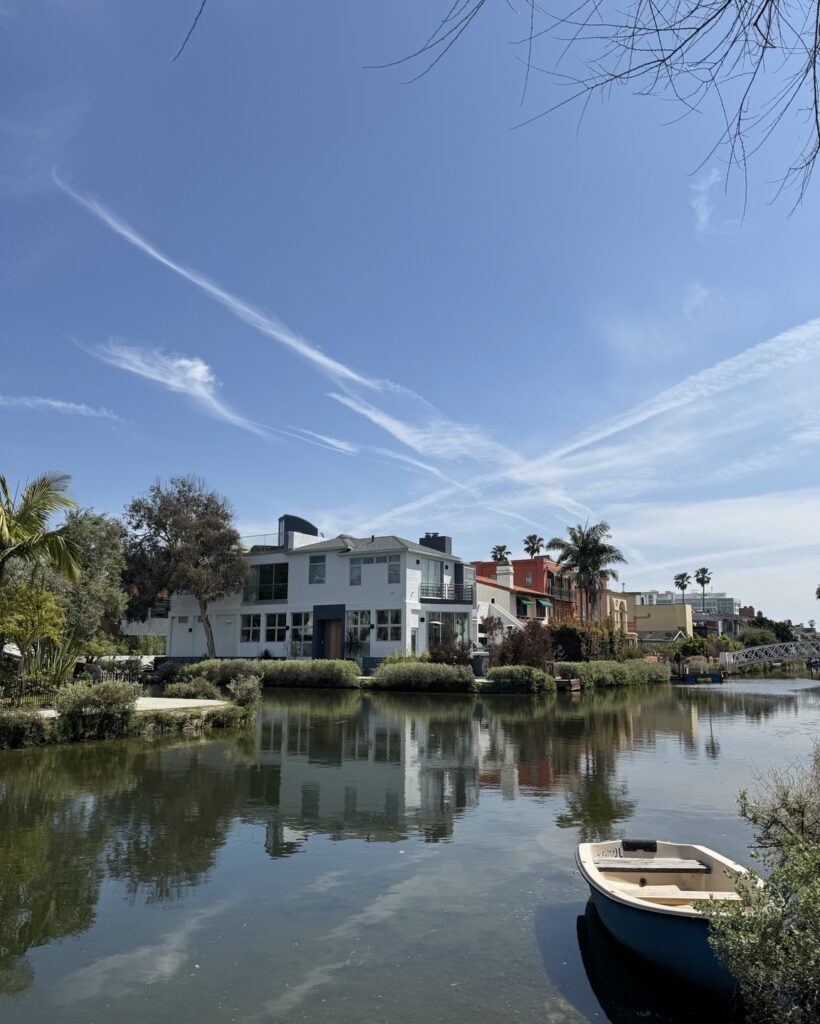 The overall view of the Barneys Canal in the afternoon